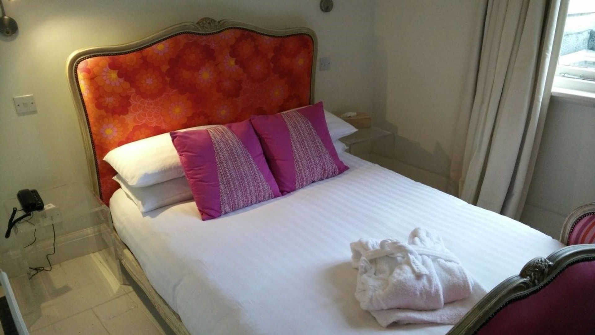 Miller of Mansfield Hotel Goring Værelse billede